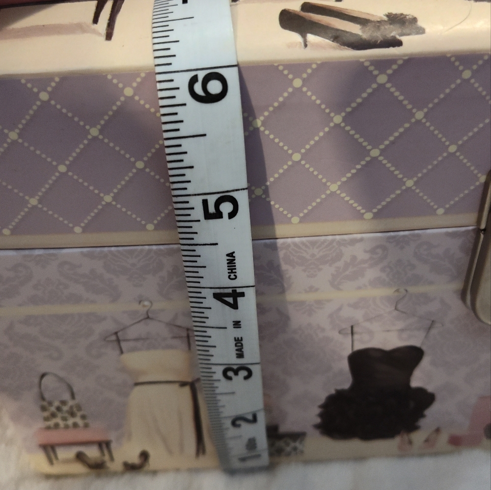 NEW! Storage Trunk - Picture 11 of 11